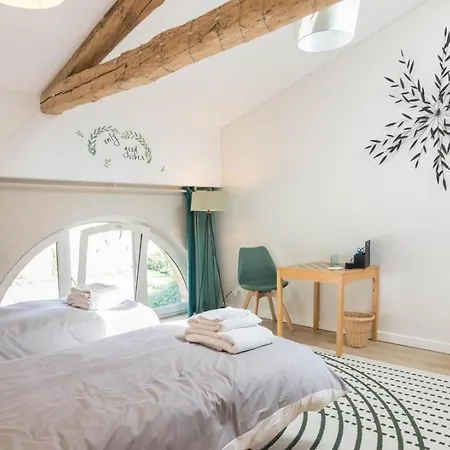 Holiday home Superbe Longere Preserville