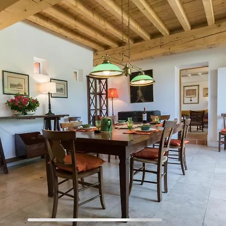 Superbe Longere Nyaraló Preserville